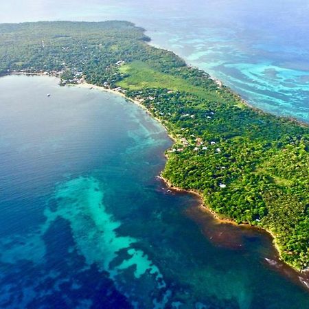 Отель The Lighthouse Retreat, Little Corn Island, Nicaragua Экстерьер фото