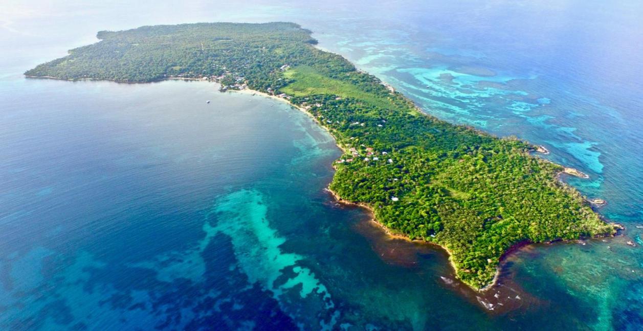 Отель The Lighthouse Retreat, Little Corn Island, Nicaragua Экстерьер фото